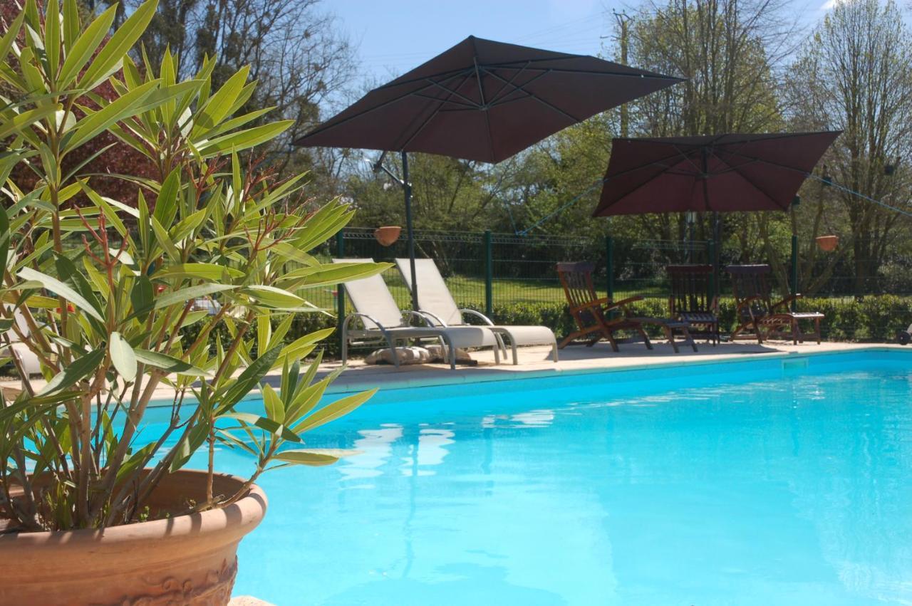 Le Logis Du Pressoir Self Catering Gites In Beautiful 18Th Century Estate In The Heart Of The Loire Valley With Heated Pool And Extensive Grounds. Les Bois-d'Anjou Zewnętrze zdjęcie