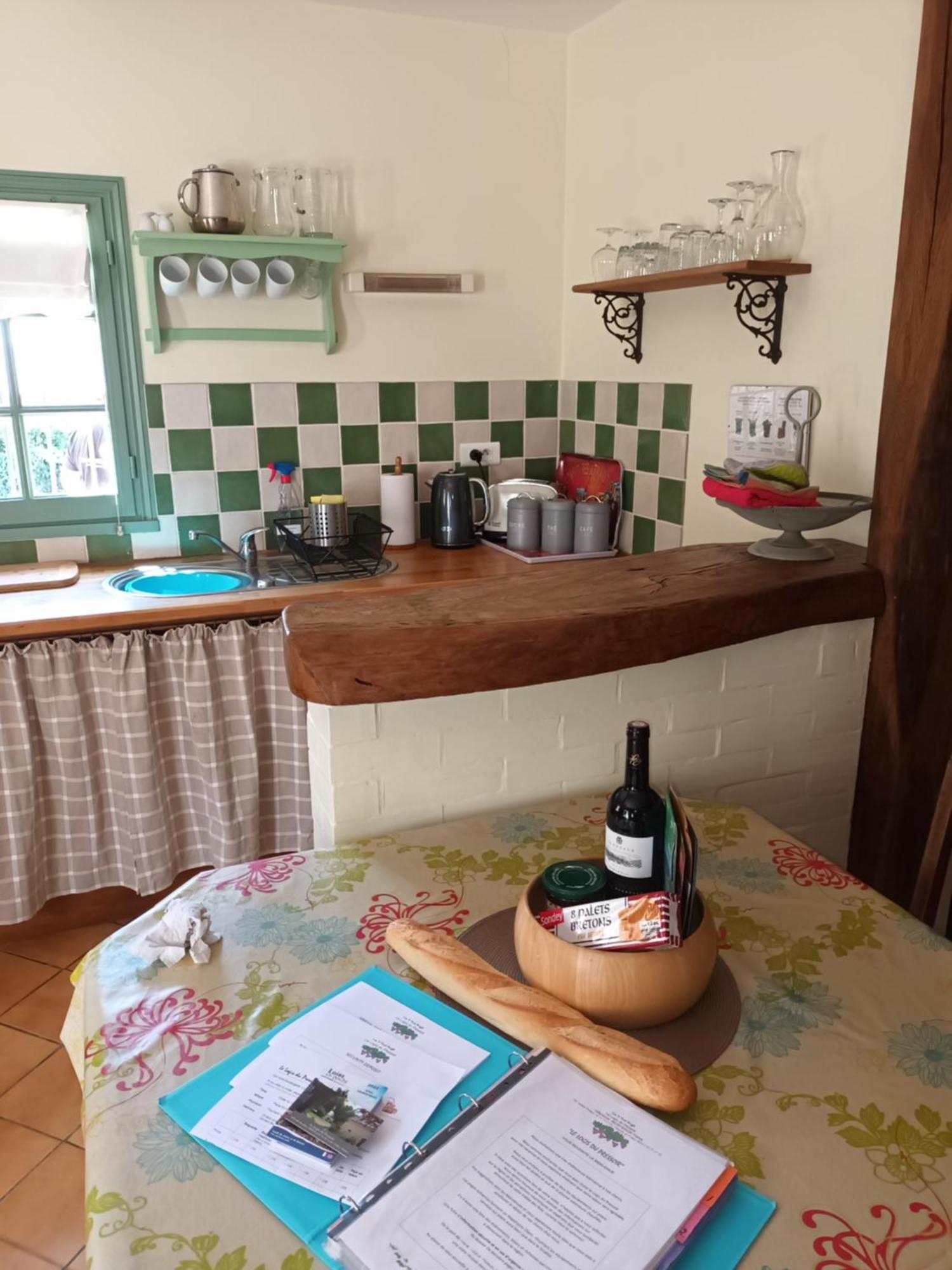 Le Logis Du Pressoir Self Catering Gites In Beautiful 18Th Century Estate In The Heart Of The Loire Valley With Heated Pool And Extensive Grounds. Les Bois-d'Anjou Pokój zdjęcie